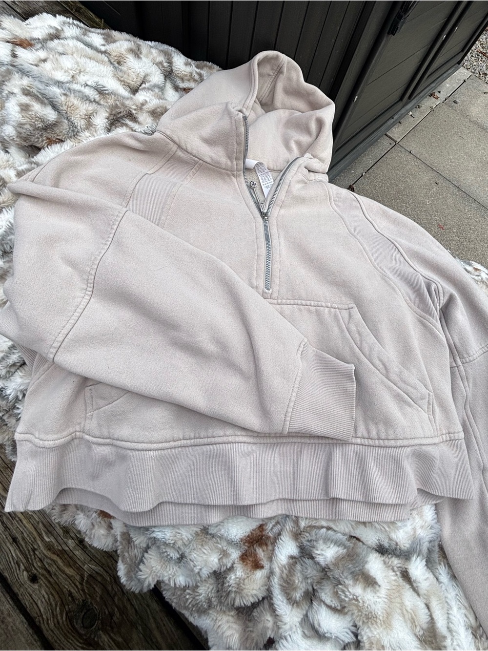 lululemon athletica Women's Light Cream Half-Zip Hoodie Sweater